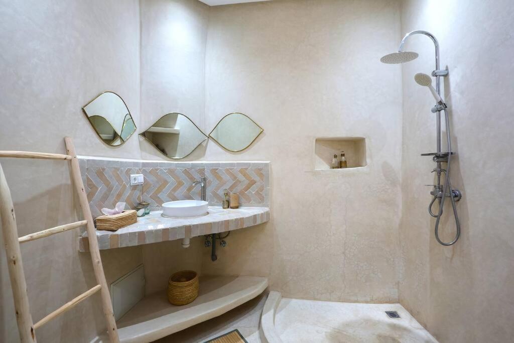 מרקש Riad El Khir En Centre Ville Rooftop Et Bassin מראה חיצוני תמונה