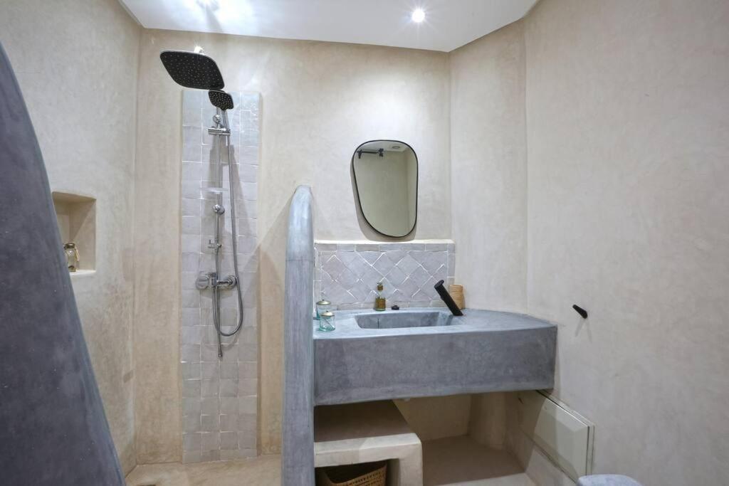 מרקש Riad El Khir En Centre Ville Rooftop Et Bassin מראה חיצוני תמונה